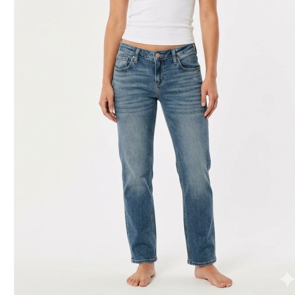 Hollister Low-Rise Relaxed Straight Jeans Blue Medium Wash -‎ 2R W26